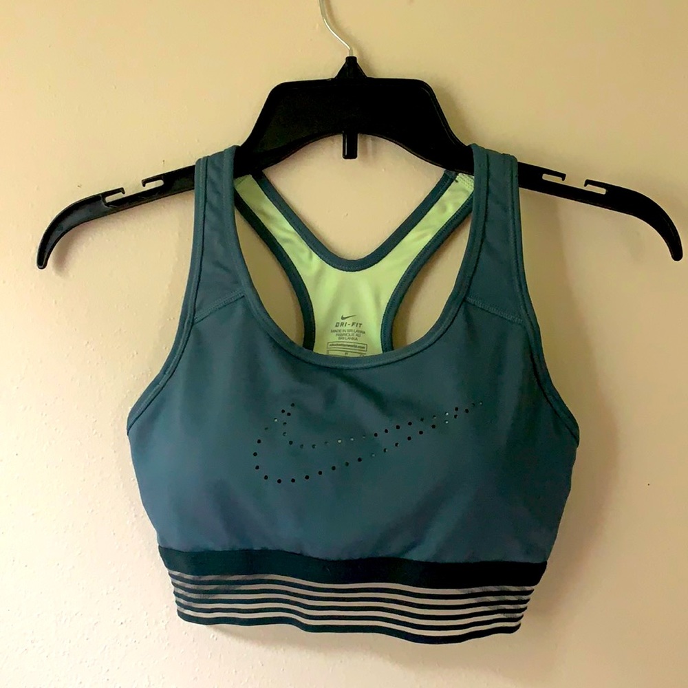 Nike sport bra small